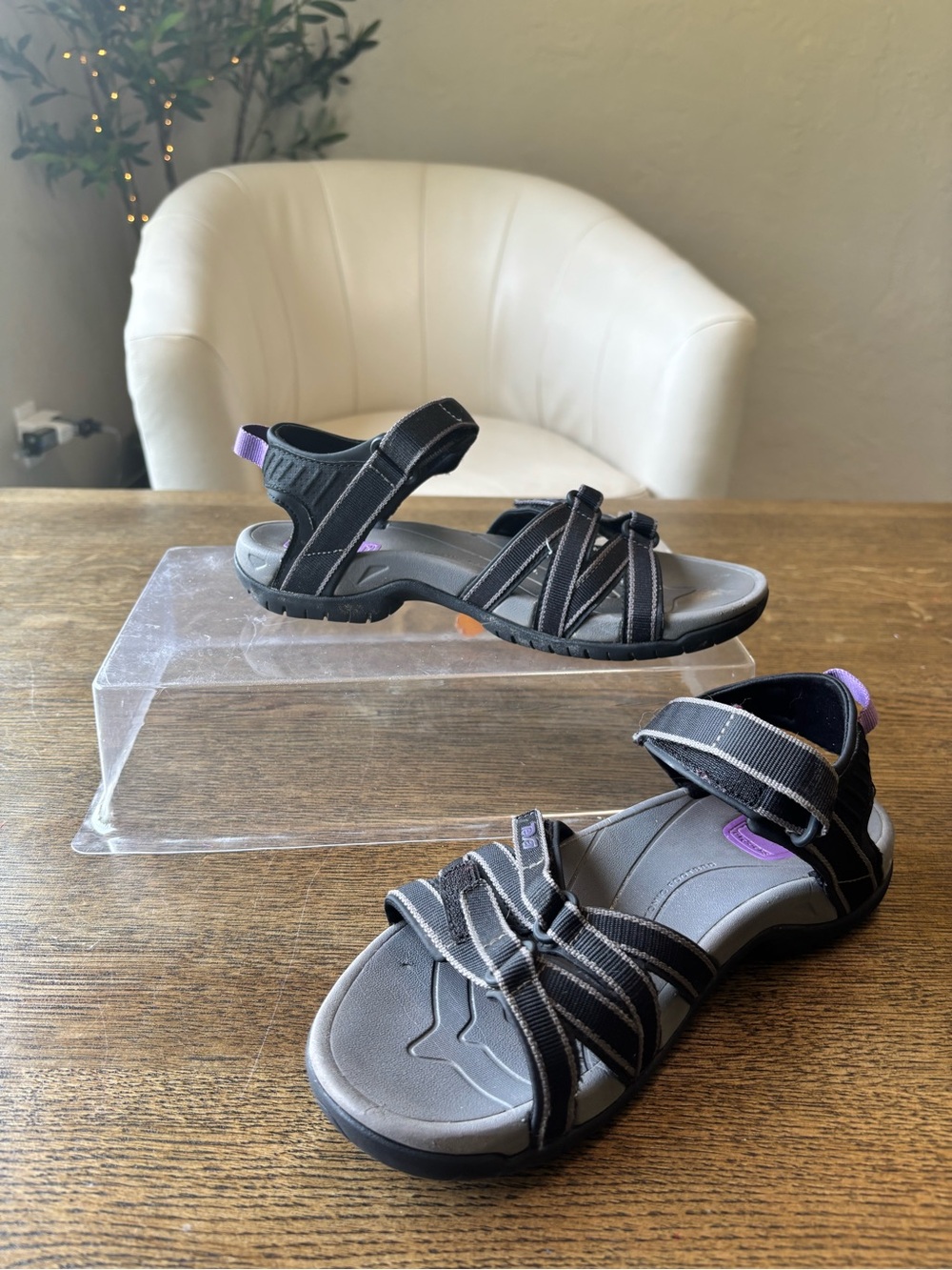 Teva Tirra Women’s Size 8 Black Gray Adjustable Sport Hiking Sandals